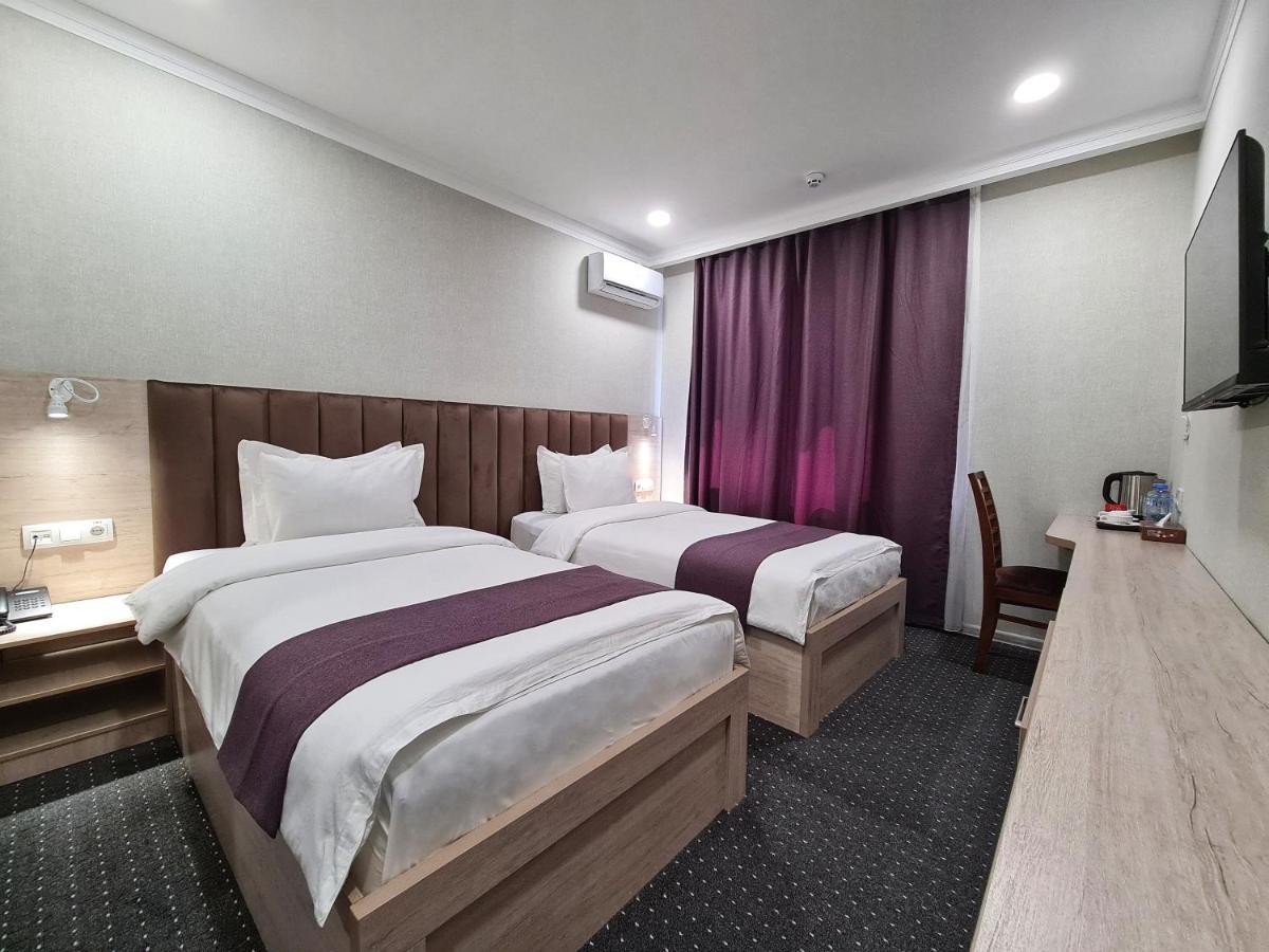 Sharaf Hotel Tashkent Esterno foto
